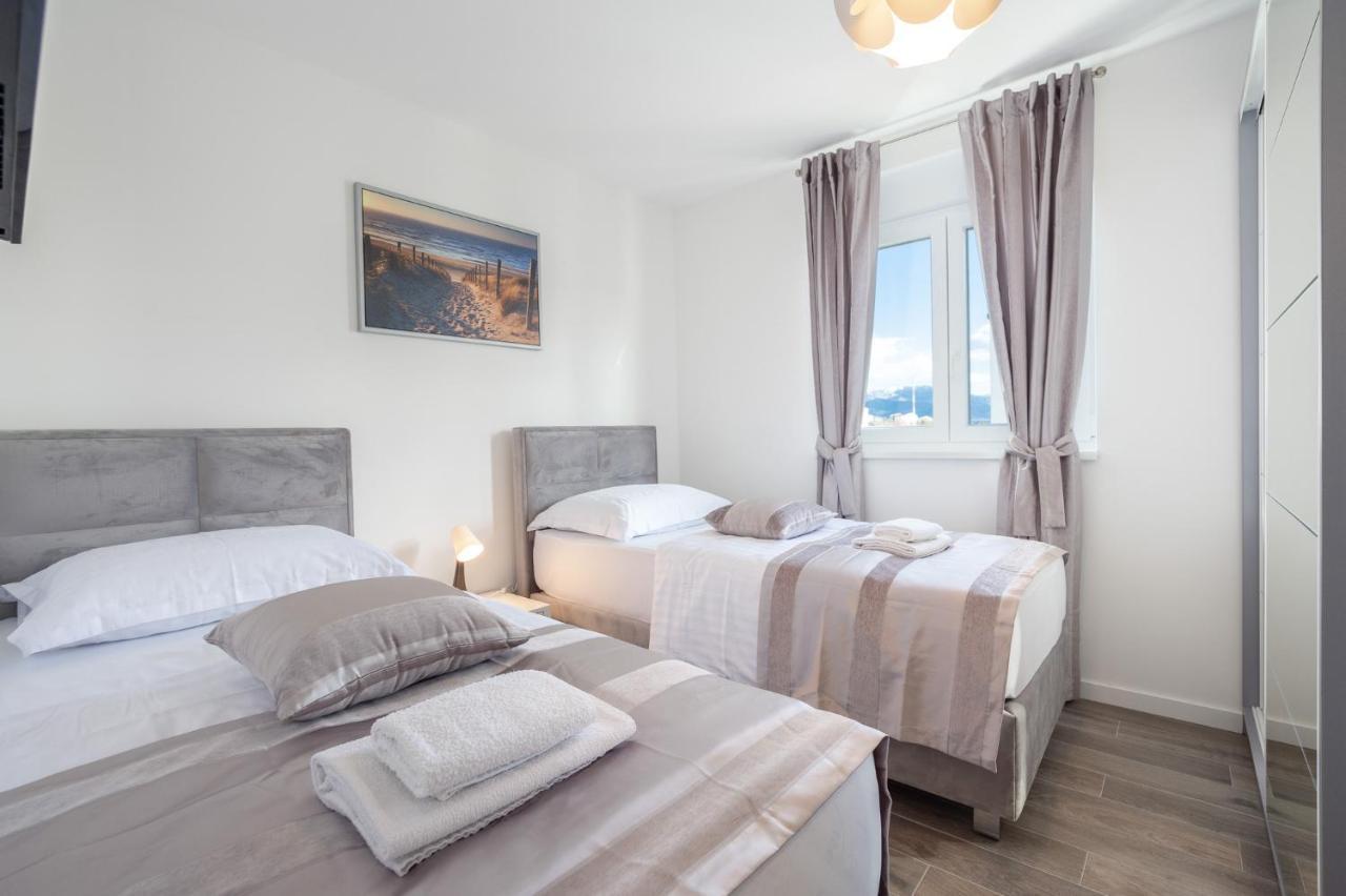 Sea Vista Apartments Kaštela Buitenkant foto